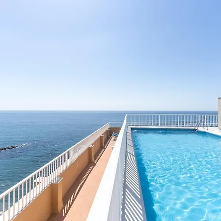 Unique First Line Διαμέρισμα *