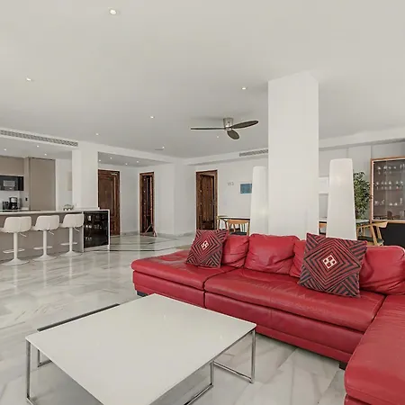 Unique First Line Apartamento Marbella