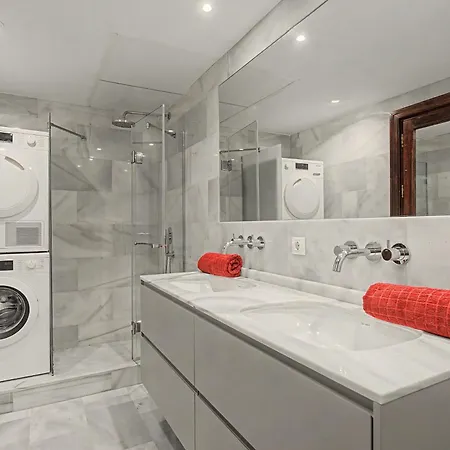Unique First Line Apartamento