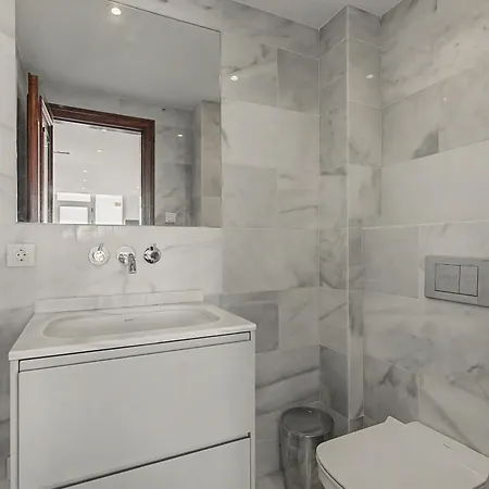 Unique First Line Apartamento *